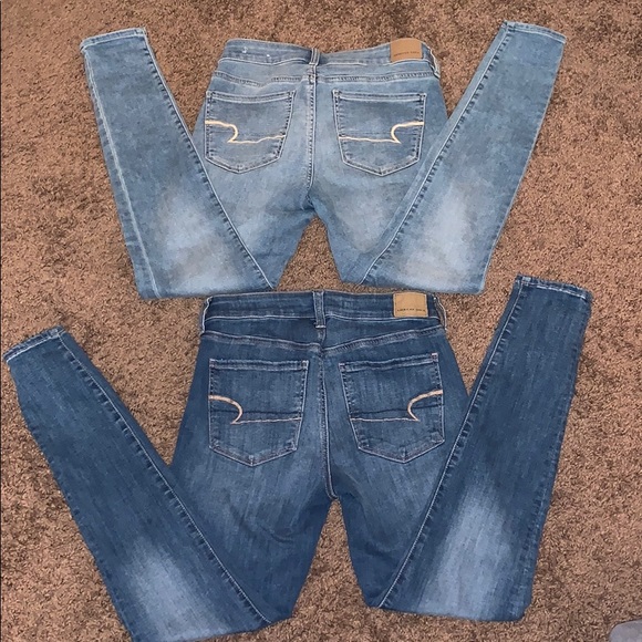2 pair of American eagle jeans - Picture 2 of 4